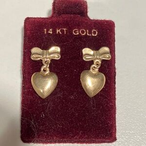 Magnificent 14 karat gold earrings. Never been worn.